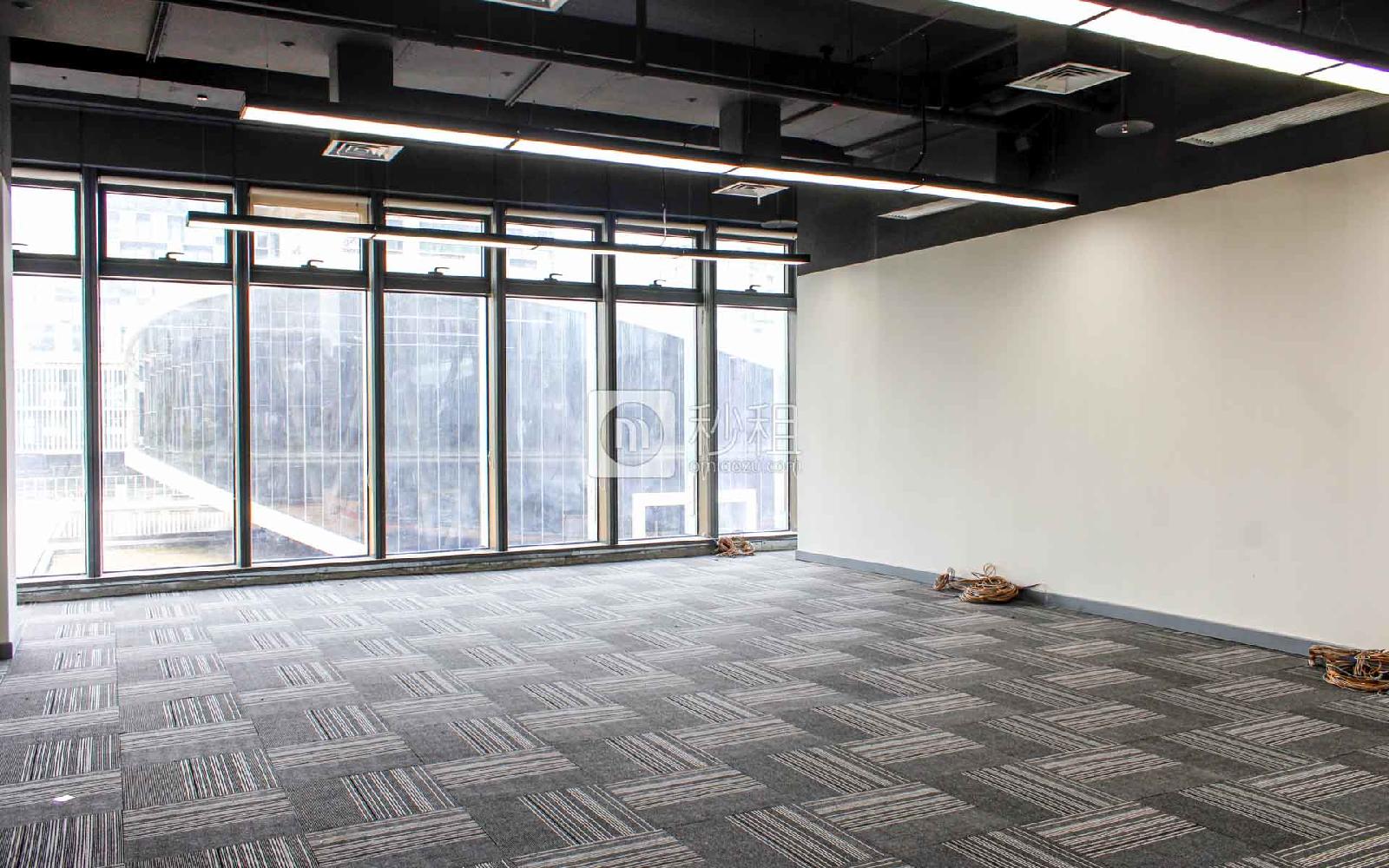 中加国际创新中心-深圳湾科技生态园三期写字楼出租142平米精装办公室125元/m².月