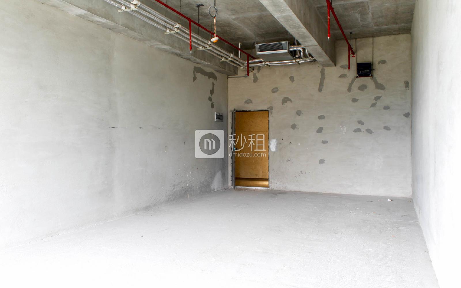 荣超A963设计产业园写字楼出租82平米毛坯办公室85元/m².月