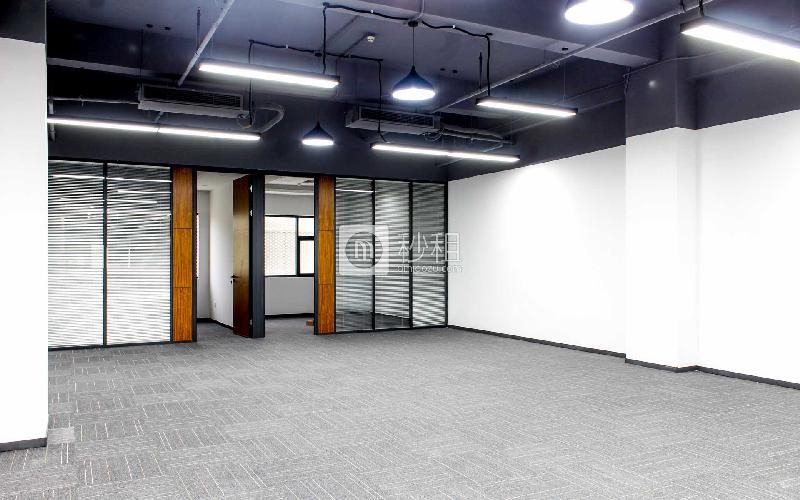 留仙文化园写字楼出租249平米精装办公室55元/m².月