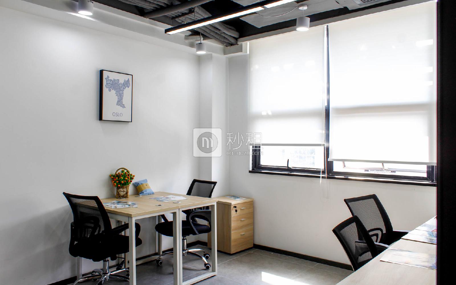 嘿桃·创富港-创业谷写字楼出租26.21平米精装办公室3180元/间.月