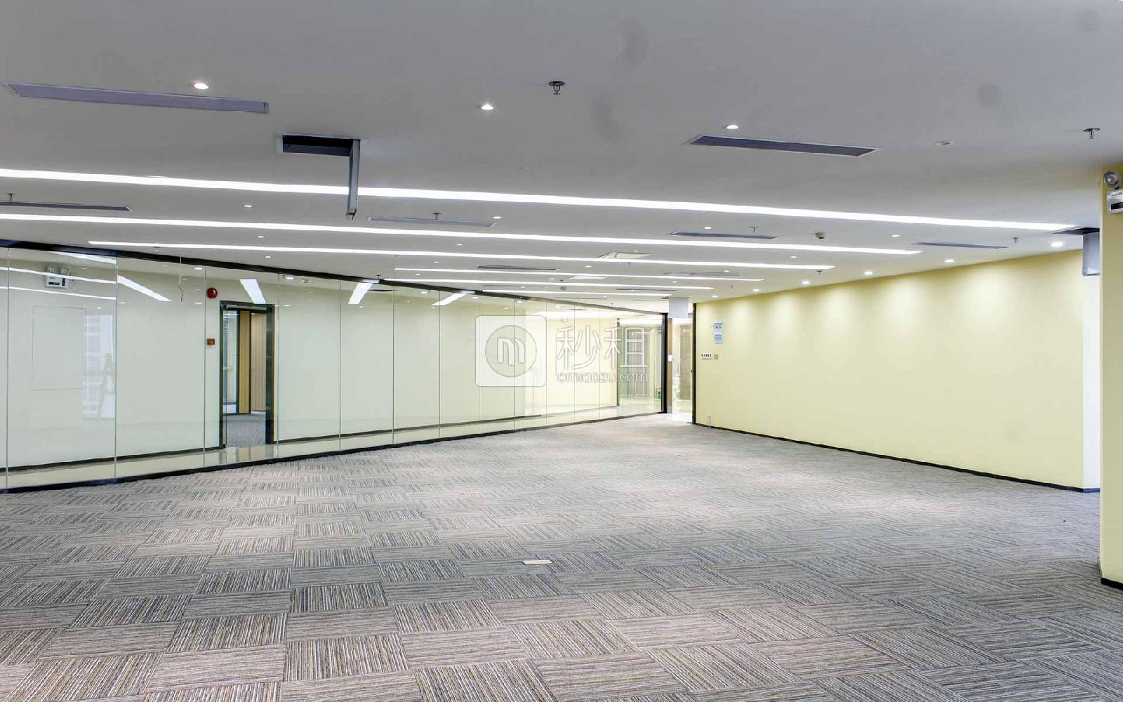大中华国际交易广场写字楼出租732平米精装办公室110元/m².月