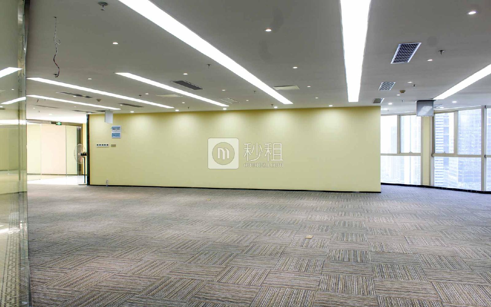 大中华国际交易广场写字楼出租732平米精装办公室110元/m².月