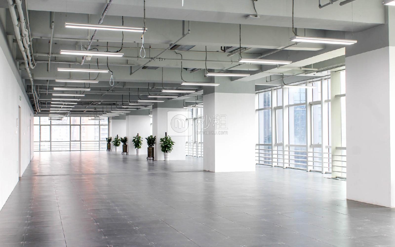 星河WORLD（三期）写字楼出租800平米简装办公室140元/m².月