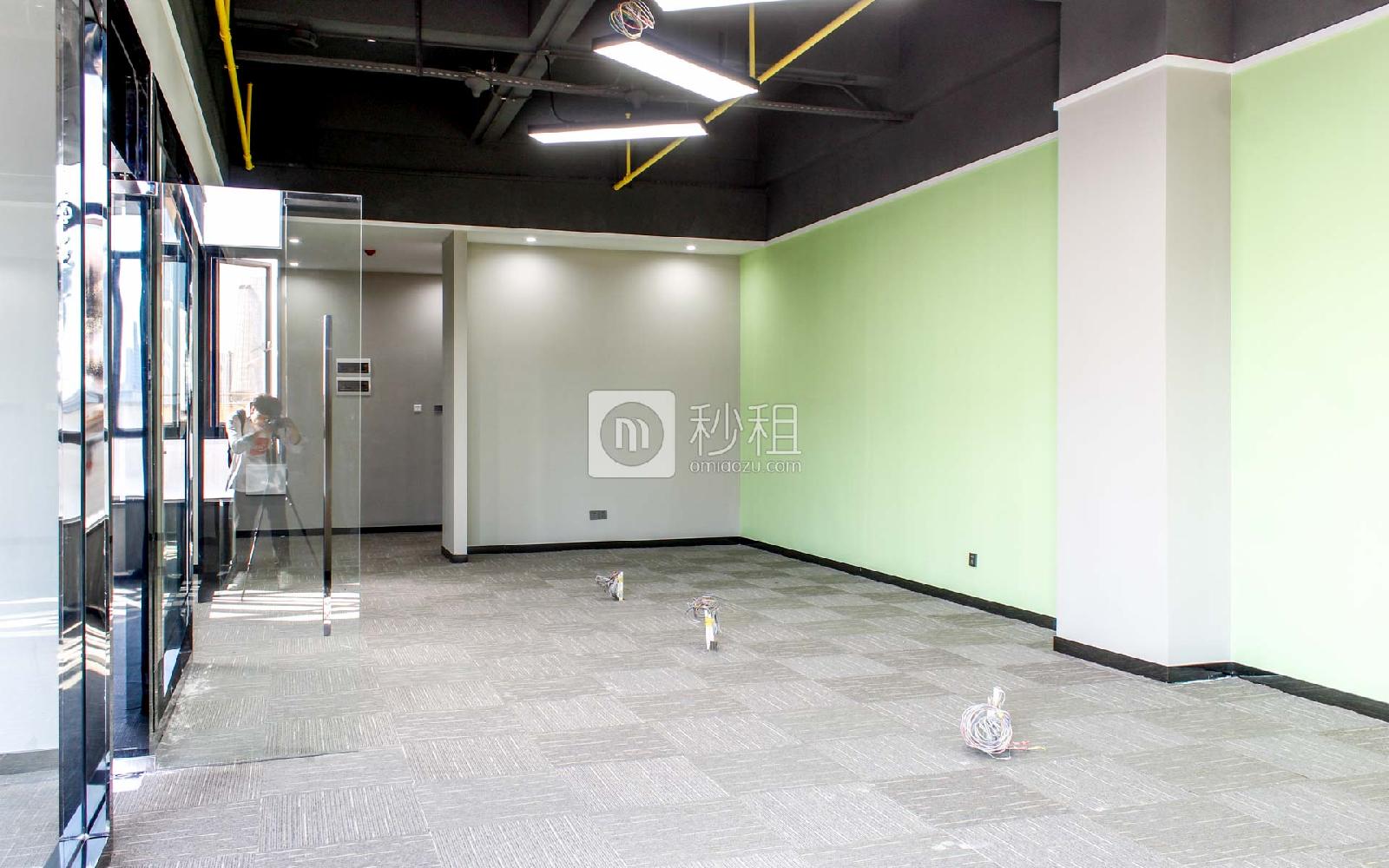 广隆大厦写字楼出租235.64平米精装办公室65元/m².月