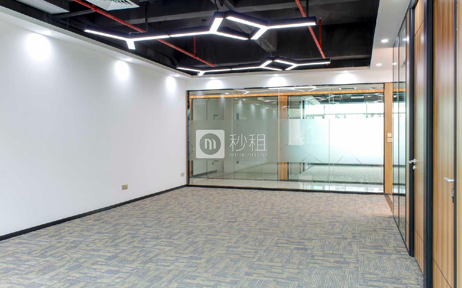 龙易.盛天龙创新谷写字楼出租156平米精装办公室79元/m².月