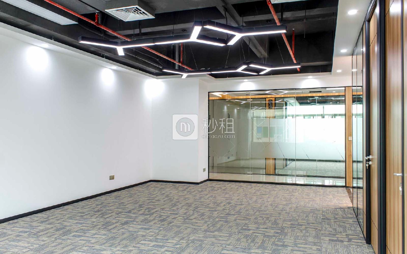 龙易.盛天龙创新谷写字楼出租166平米精装办公室79元/m².月