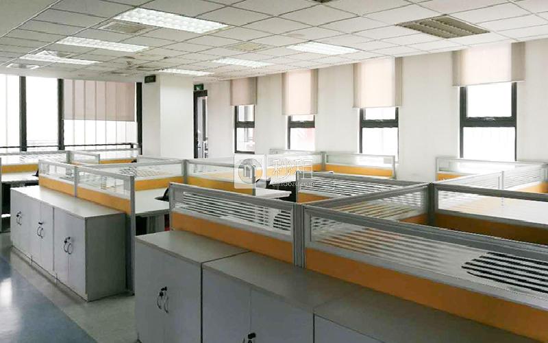 MAX空港企业园写字楼出租300平米精装办公室3元/m².天