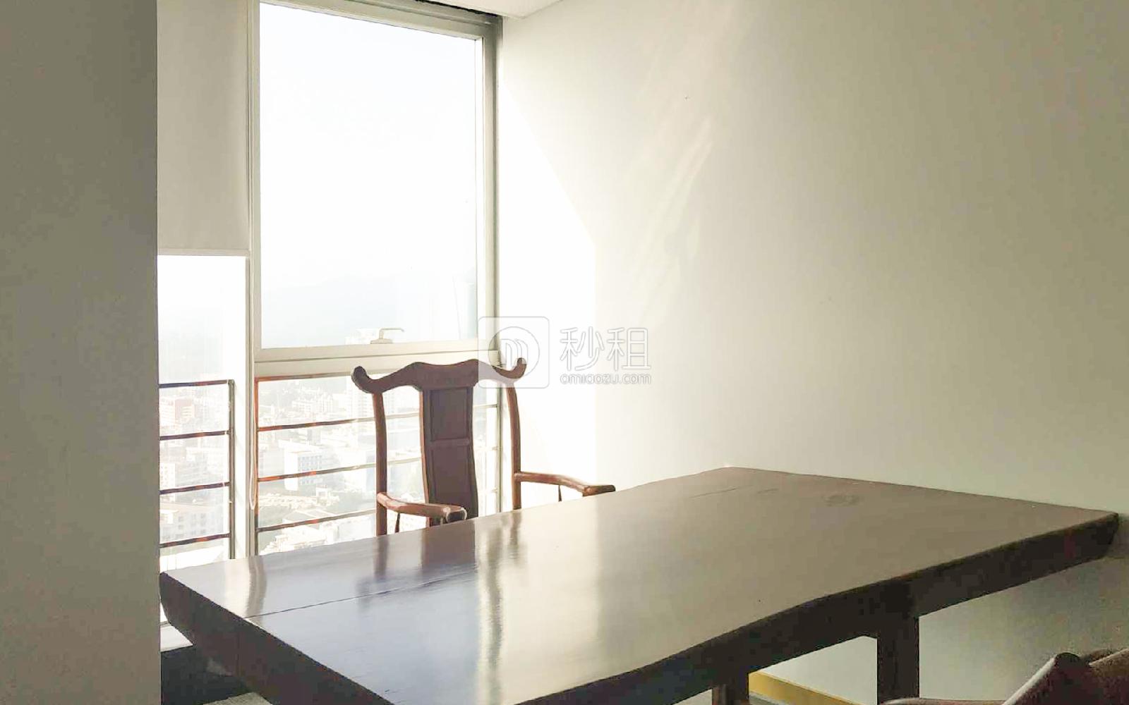新浩E都写字楼出租277平米精装办公室180元/m².月
