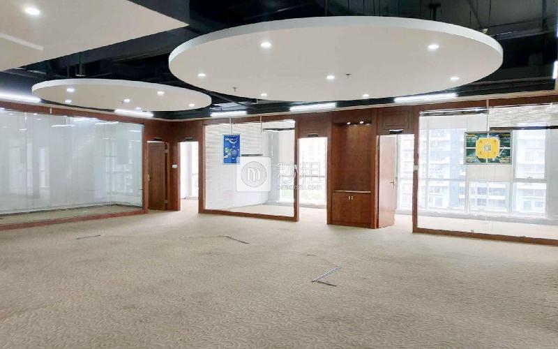 财富港国际中心写字楼出租424平米精装办公室88元/m².月
