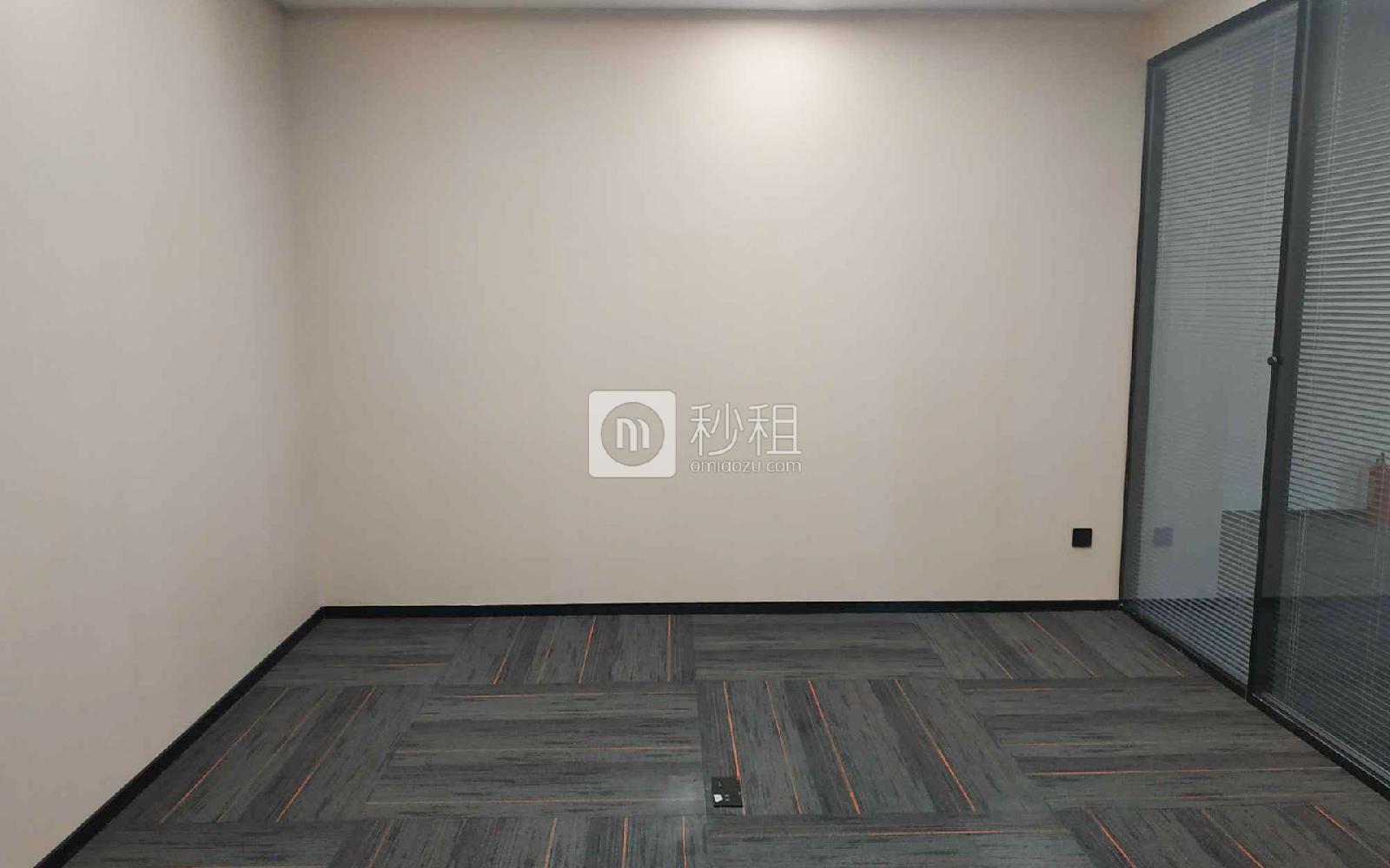新浩E都写字楼出租336平米精装办公室158元/m².月