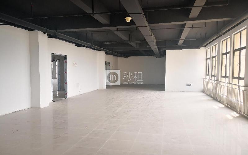 众华通科技园写字楼出租1200平米简装办公室1.1元/m².天