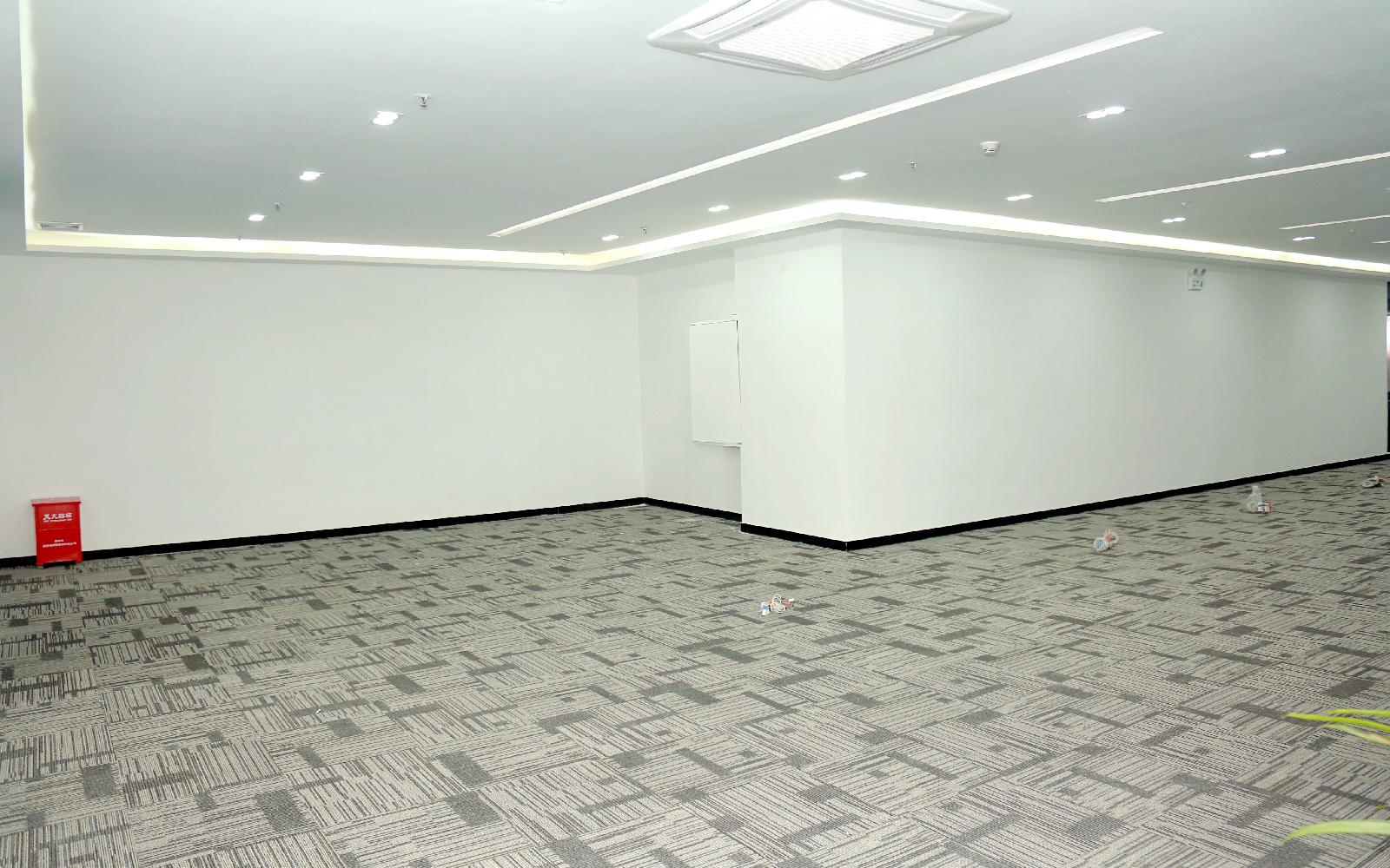 深业进元大厦写字楼出租335平米豪装办公室90元/m².月