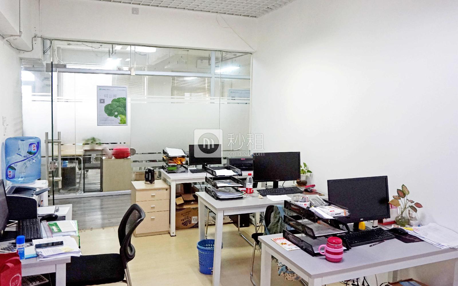广一电子商务产业园 写字楼出租1平米精装办公室300元/工位.月