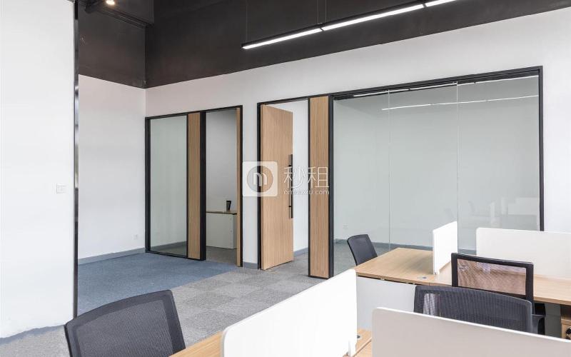 星港同创汇写字楼出租173平米精装办公室51元/m².月