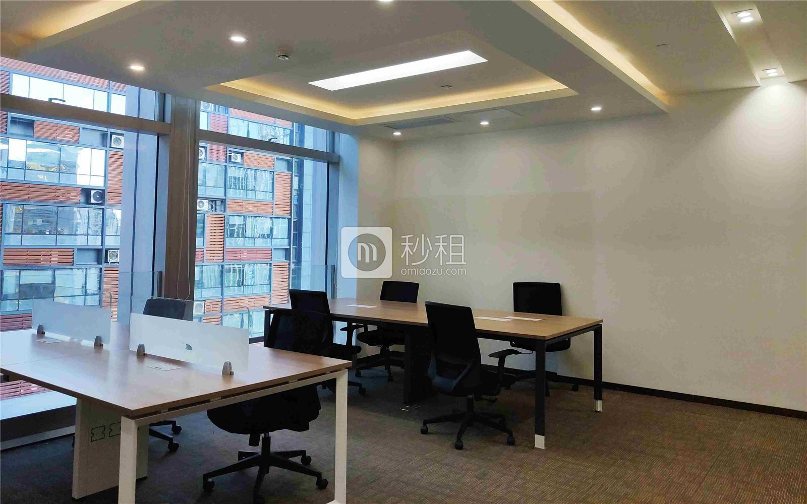 珠控国际中心-珠控商务大厦写字楼出租303平米精装办公室99元/m².月