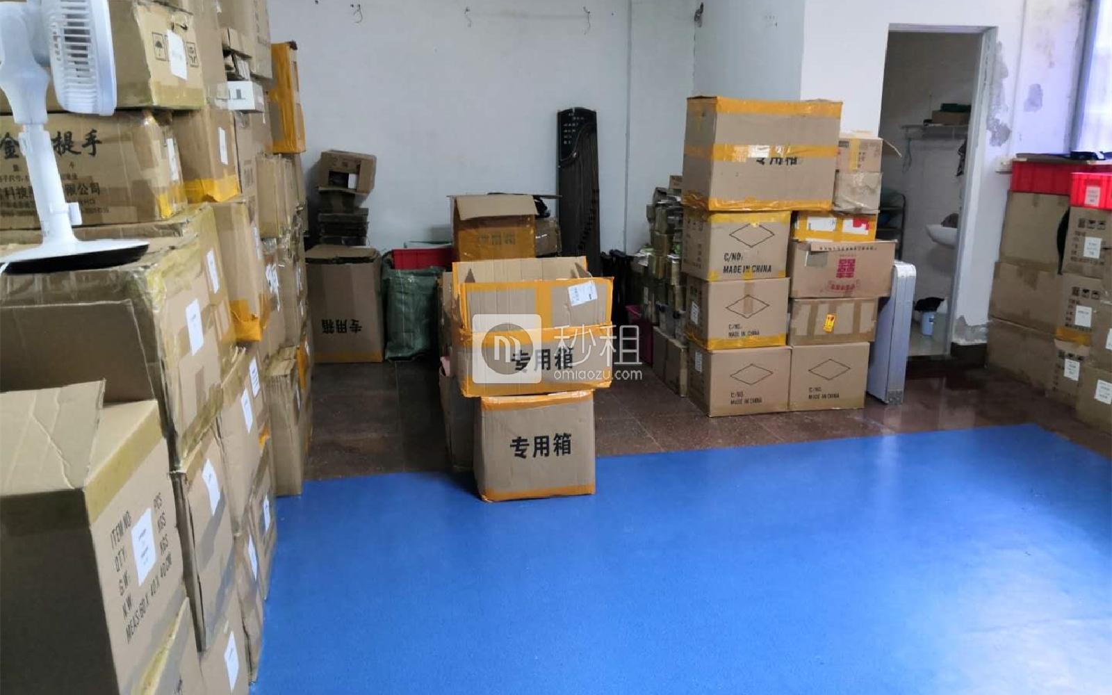 湖北宝丰工业区写字楼出租110平米简装办公室4200元/月