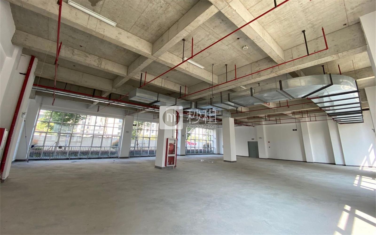 虹桥总部2号写字楼出租6500平米毛坯办公室3.3元/m².天