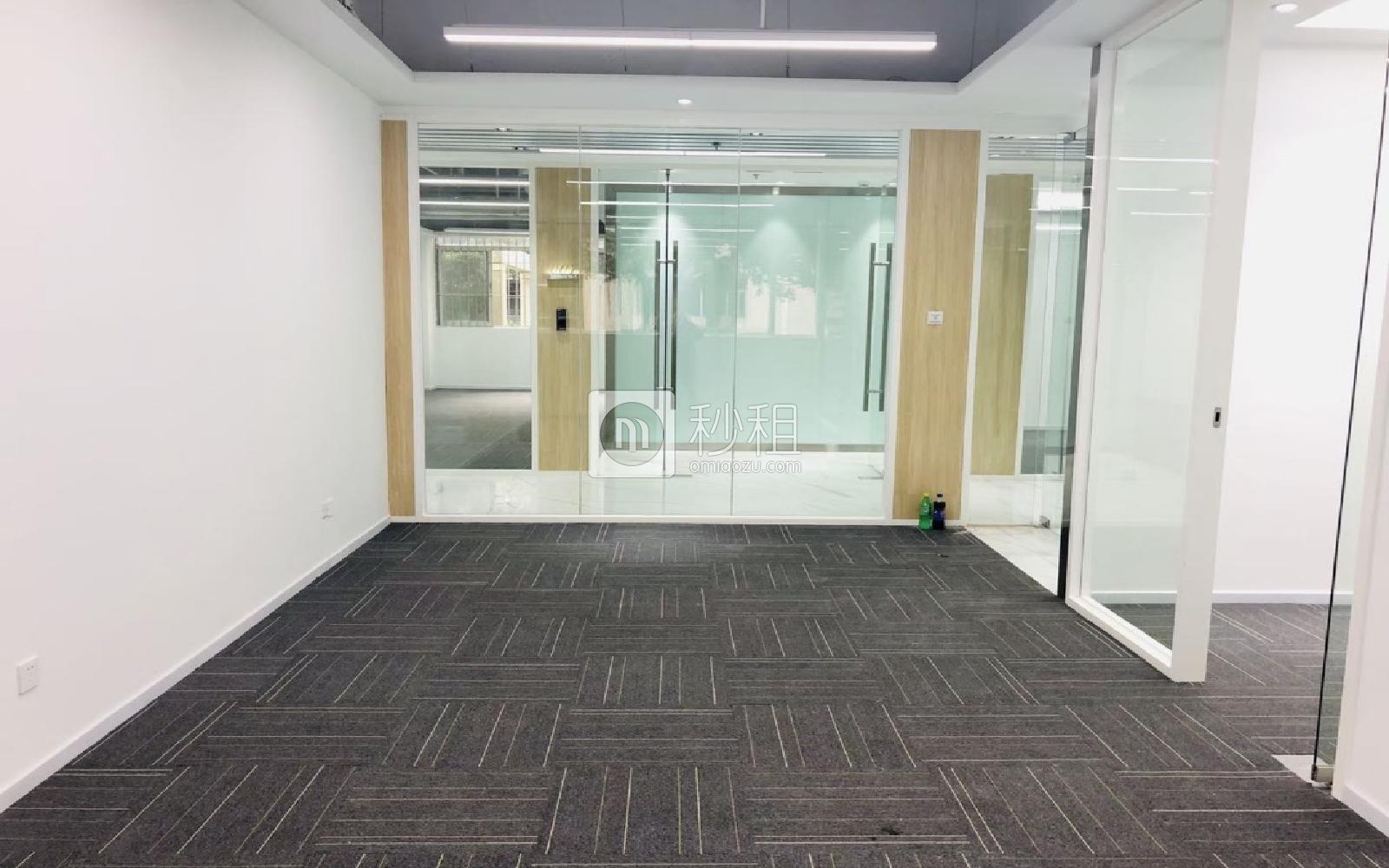 深圳软件园写字楼出租138平米精装办公室68元/m².月
