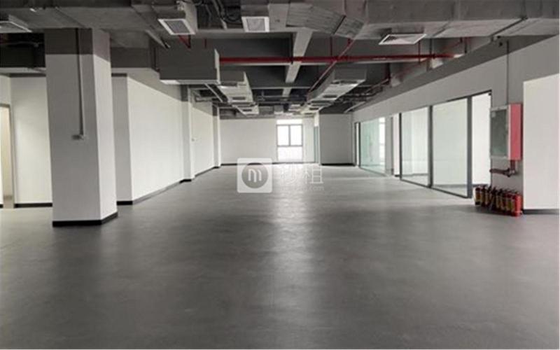 康佳光明科技中心写字楼出租518.6平米简装办公室47元/m².月