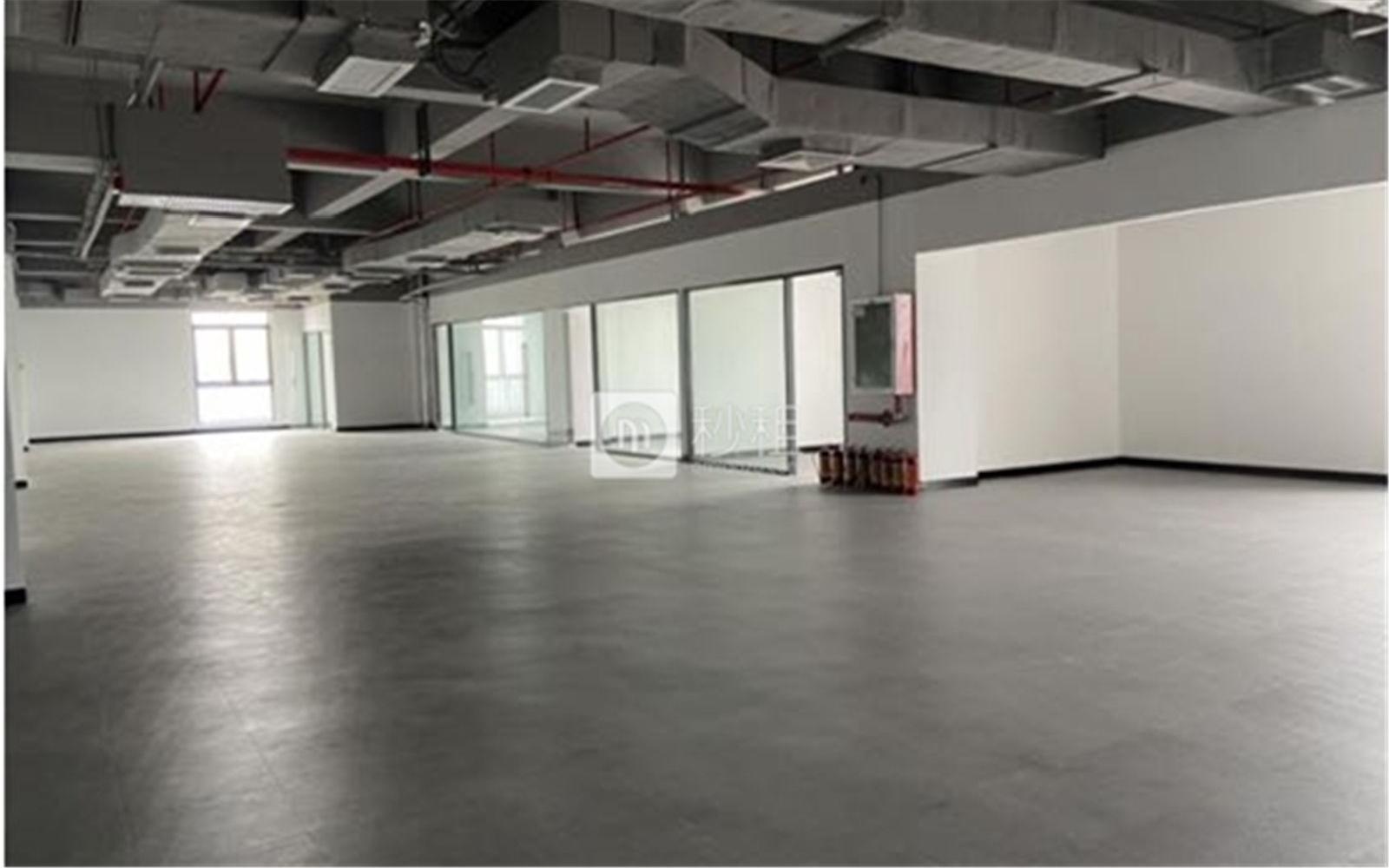 康佳光明科技中心写字楼出租518.6平米简装办公室47元/m².月