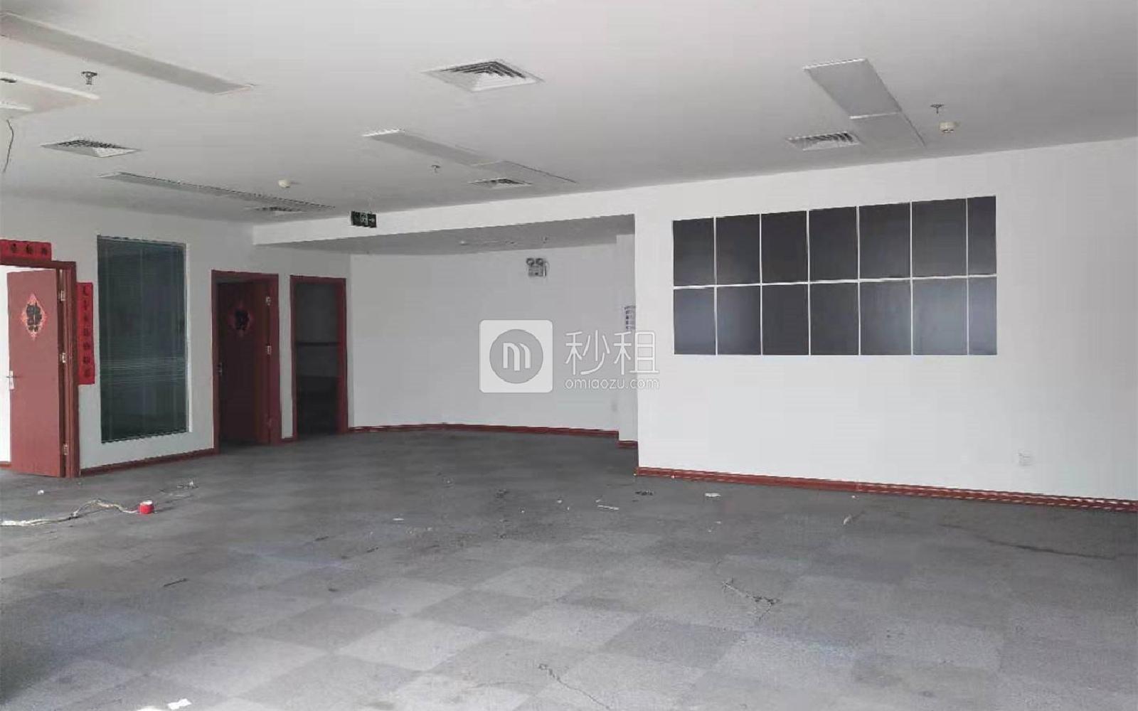 龙冠商务中心银座-乐邦乐成创业基地写字楼出租300平米简装办公室5.2元/m².天