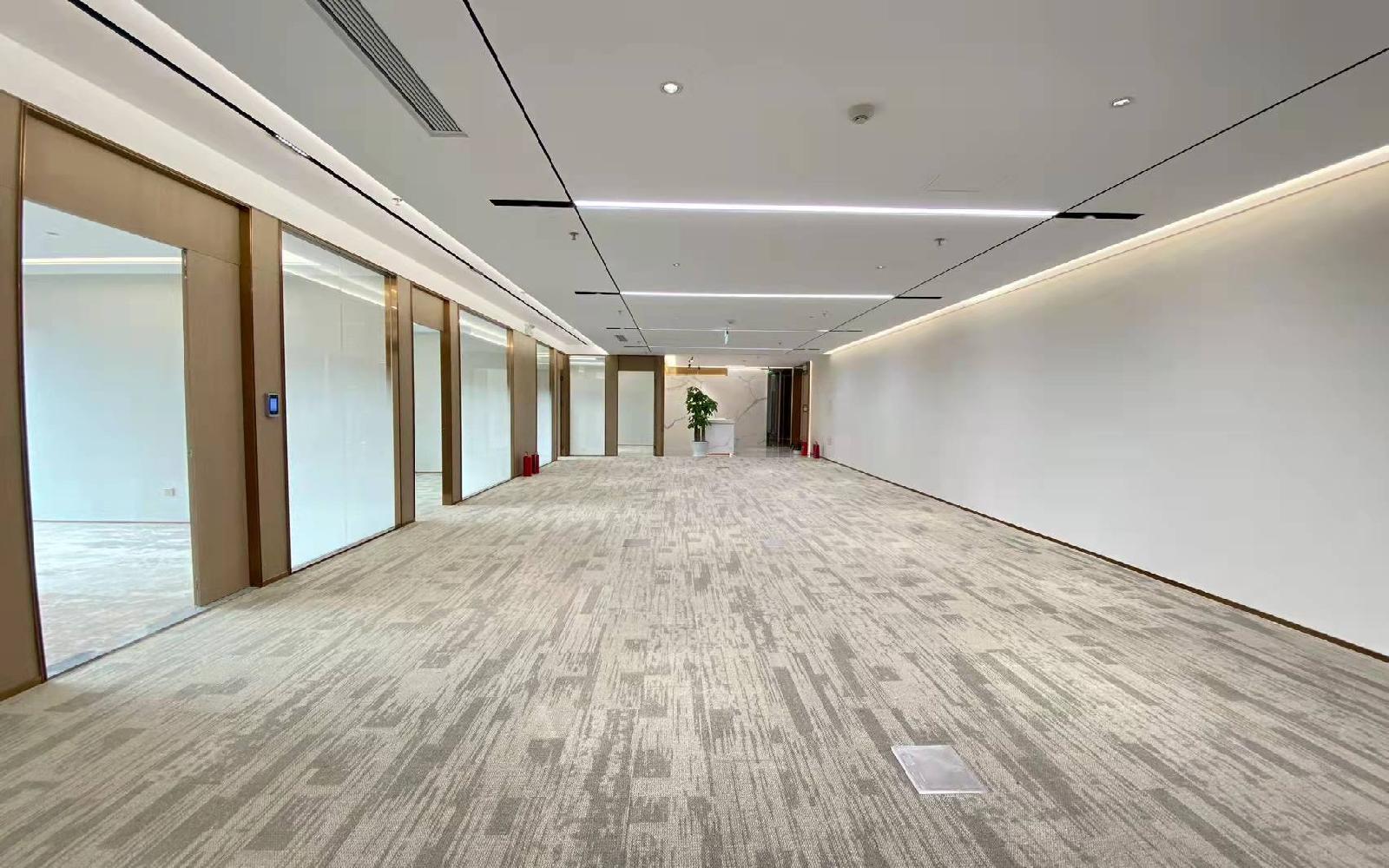 皇庭中心写字楼出租392平米精装办公室248元/m².月