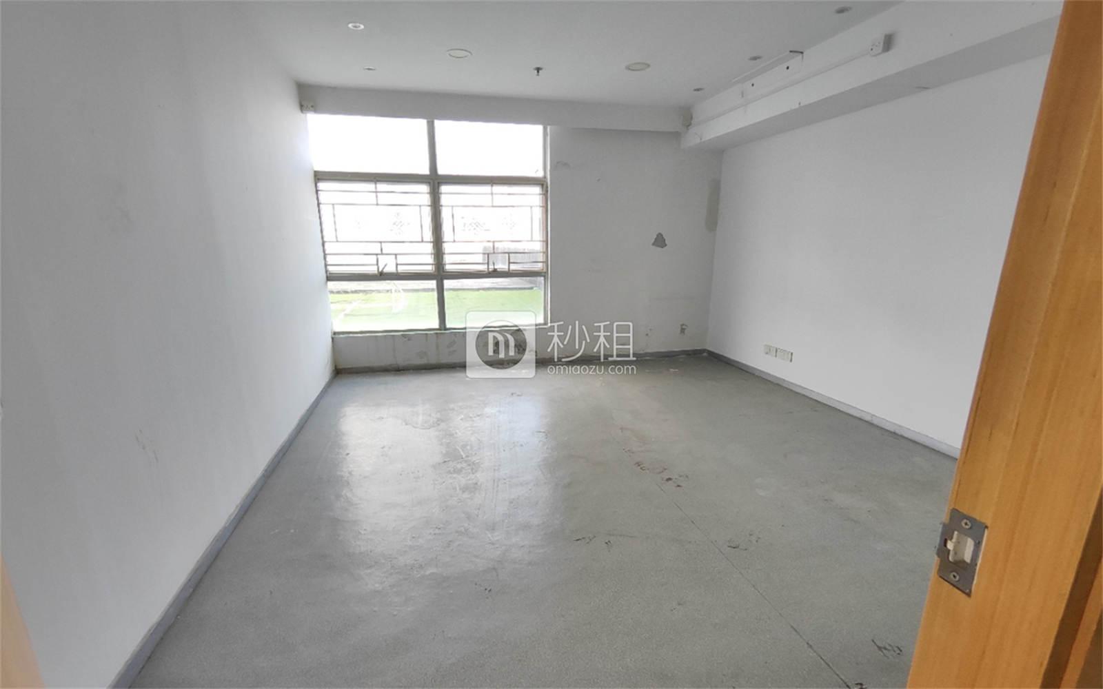 长园新材料港写字楼出租509.79平米简装办公室85元/m².月