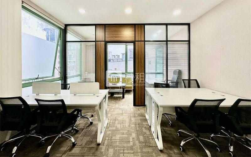 西海明珠大厦写字楼出租68平米精装办公室7800元/间.月