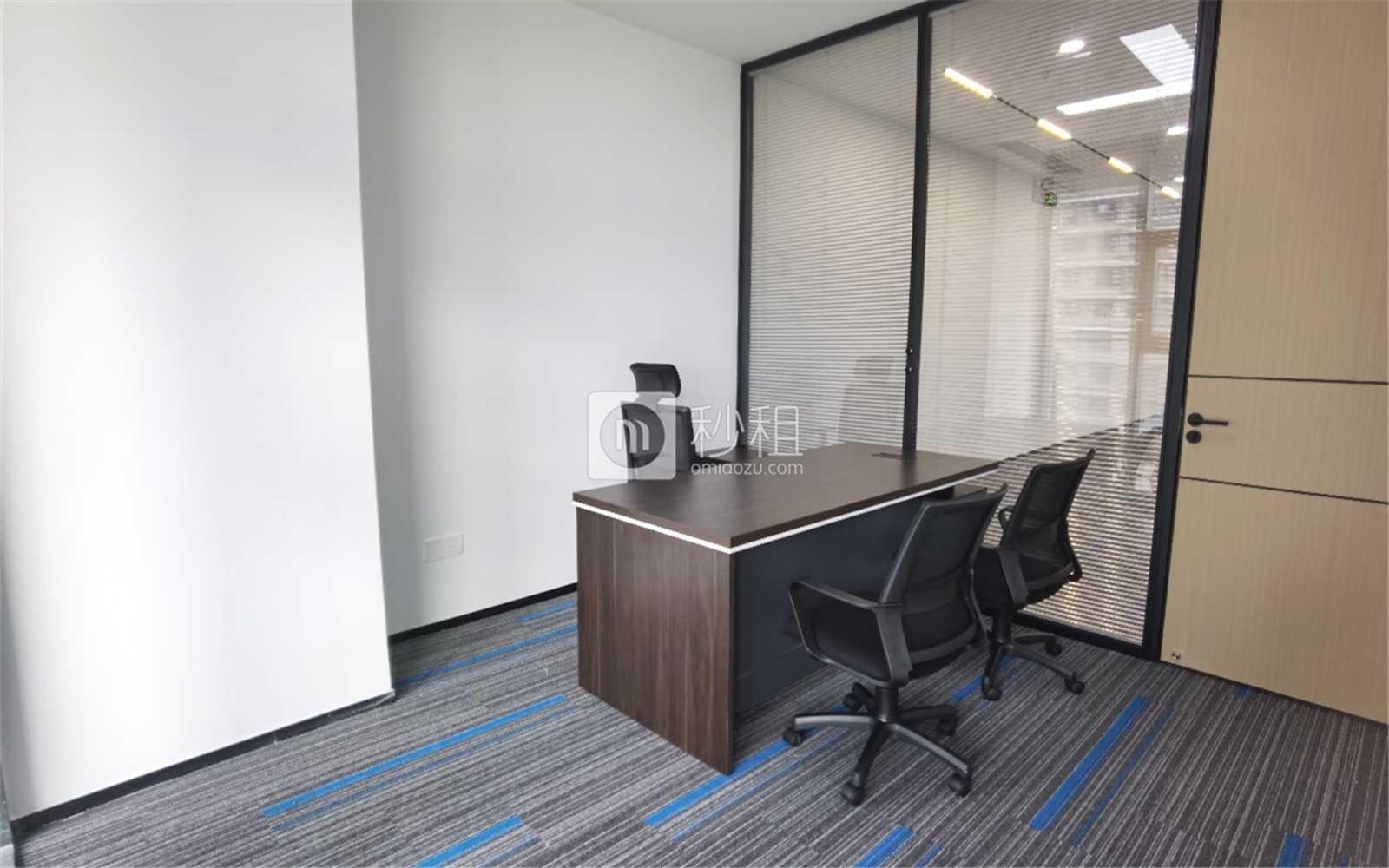 天安云谷写字楼出租239平米精装办公室120元/m².月