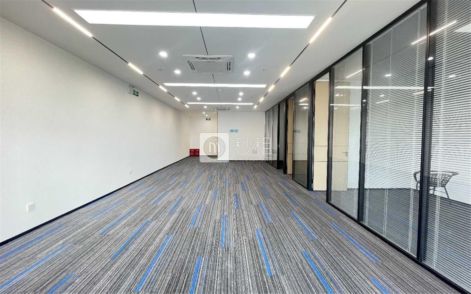 天安云谷写字楼出租299平米精装办公室88元/m².月
