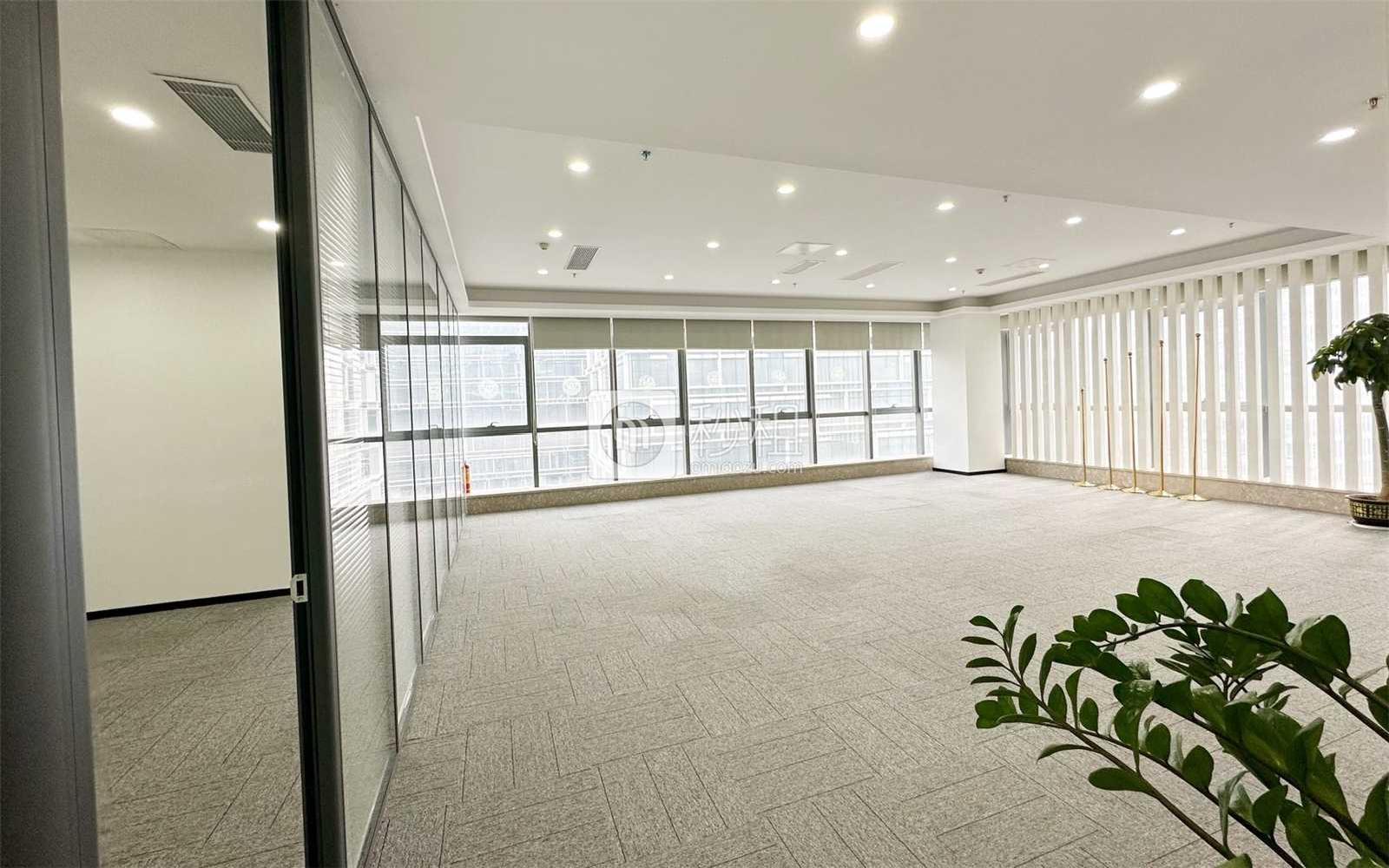 西北工业大学三航科技大厦写字楼出租260平米精装办公室108元/m².月