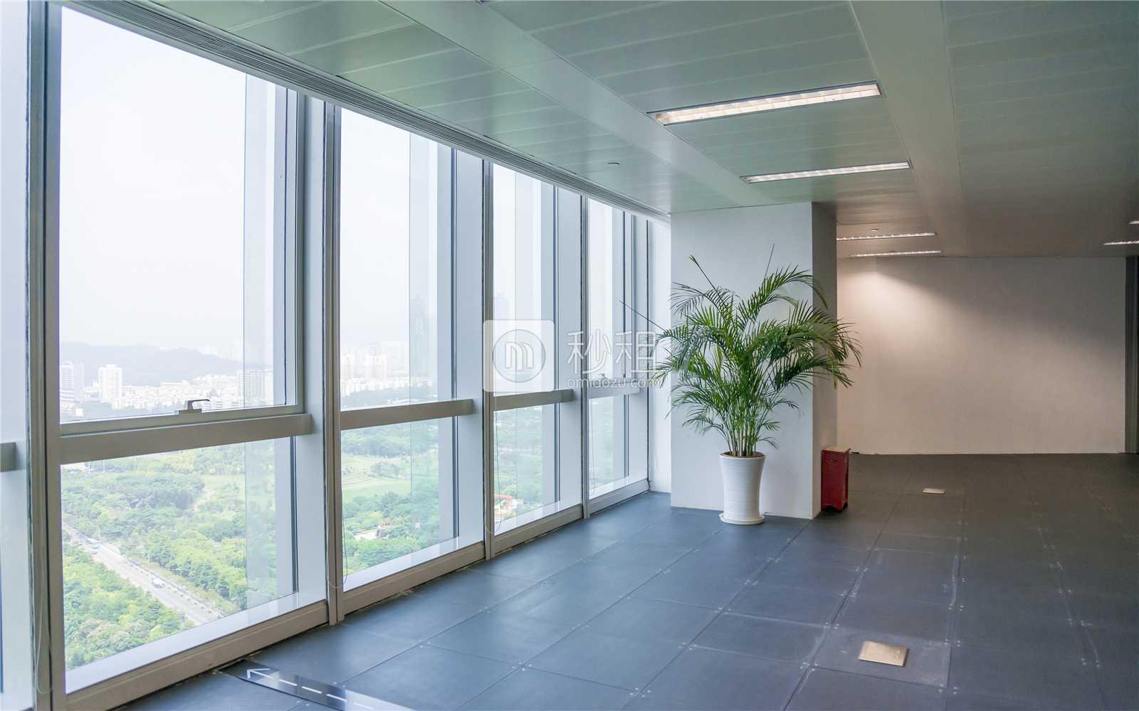 中航中心写字楼出租2000平米标准交付办公室300元/m².月