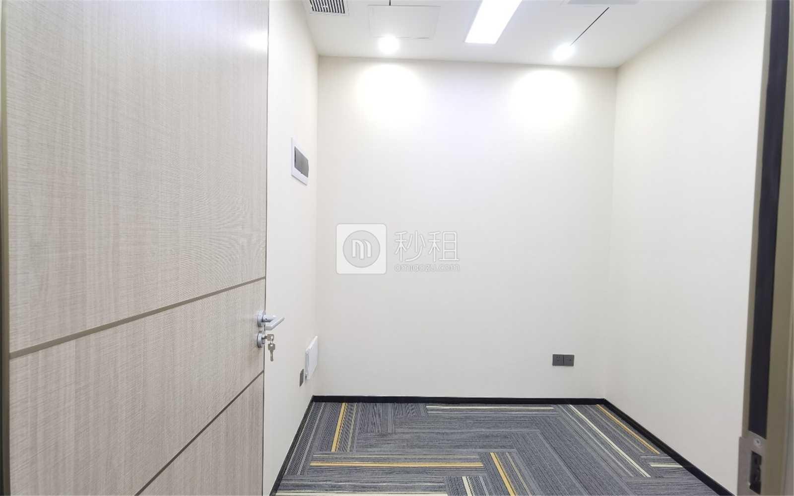 中心商务大厦写字楼出租255平米精装办公室138元/m².月