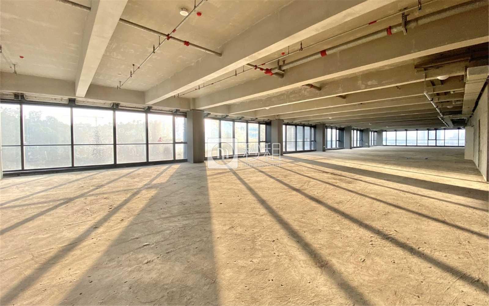 锦绣科学园写字楼出租2300平米毛坯办公室55元/m².月