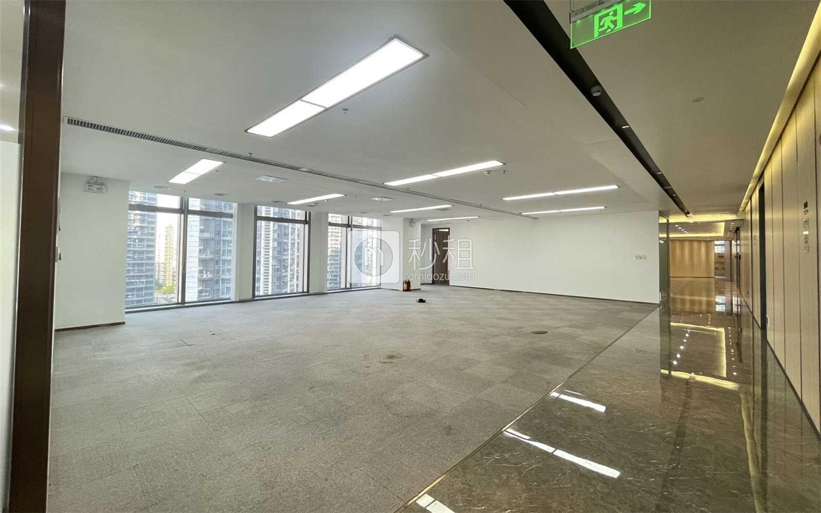 壹方中心写字楼出租1555.73平米精装办公室220元/m².月