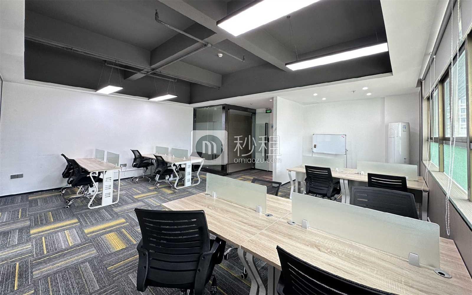鸿华中心写字楼出租129平米精装办公室68元/m².月