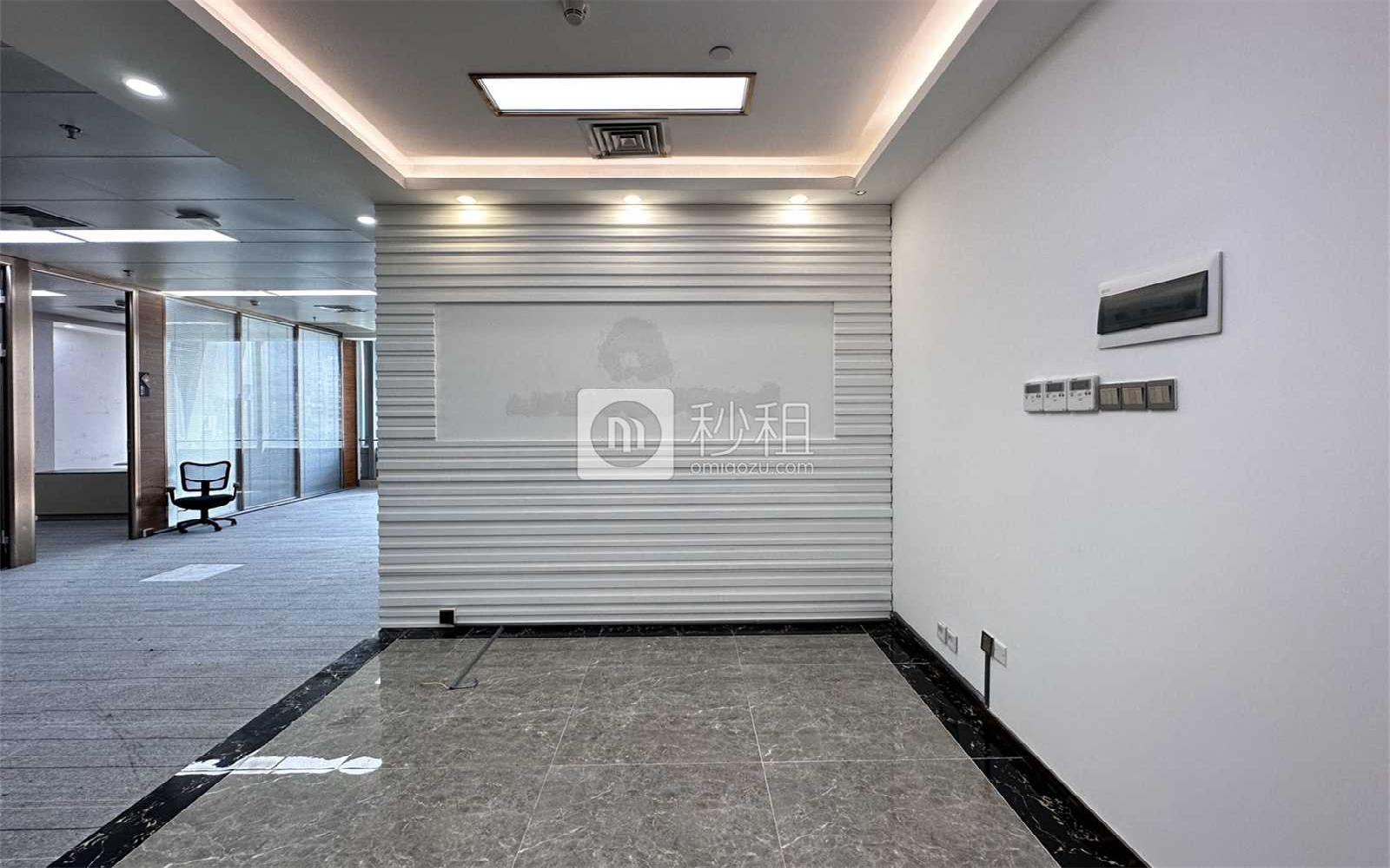 盈峰中心（易思博软件大厦）写字楼出租164平米精装办公室160元/m².月