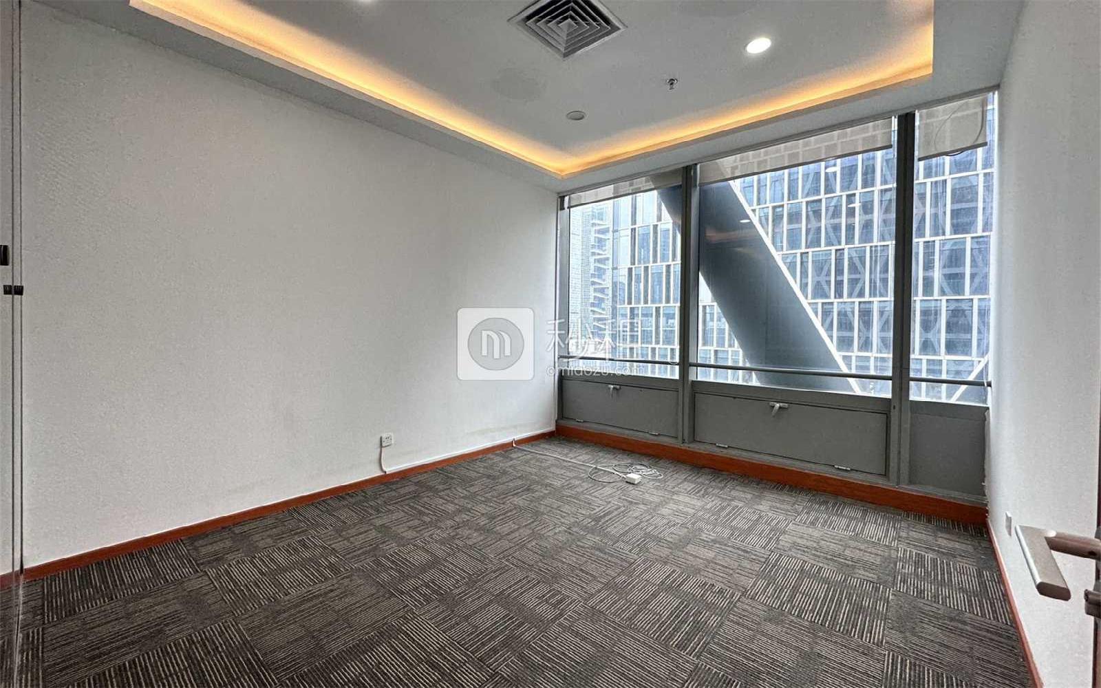 盈峰中心（易思博软件大厦）写字楼出租160.2平米精装办公室160元/m².月