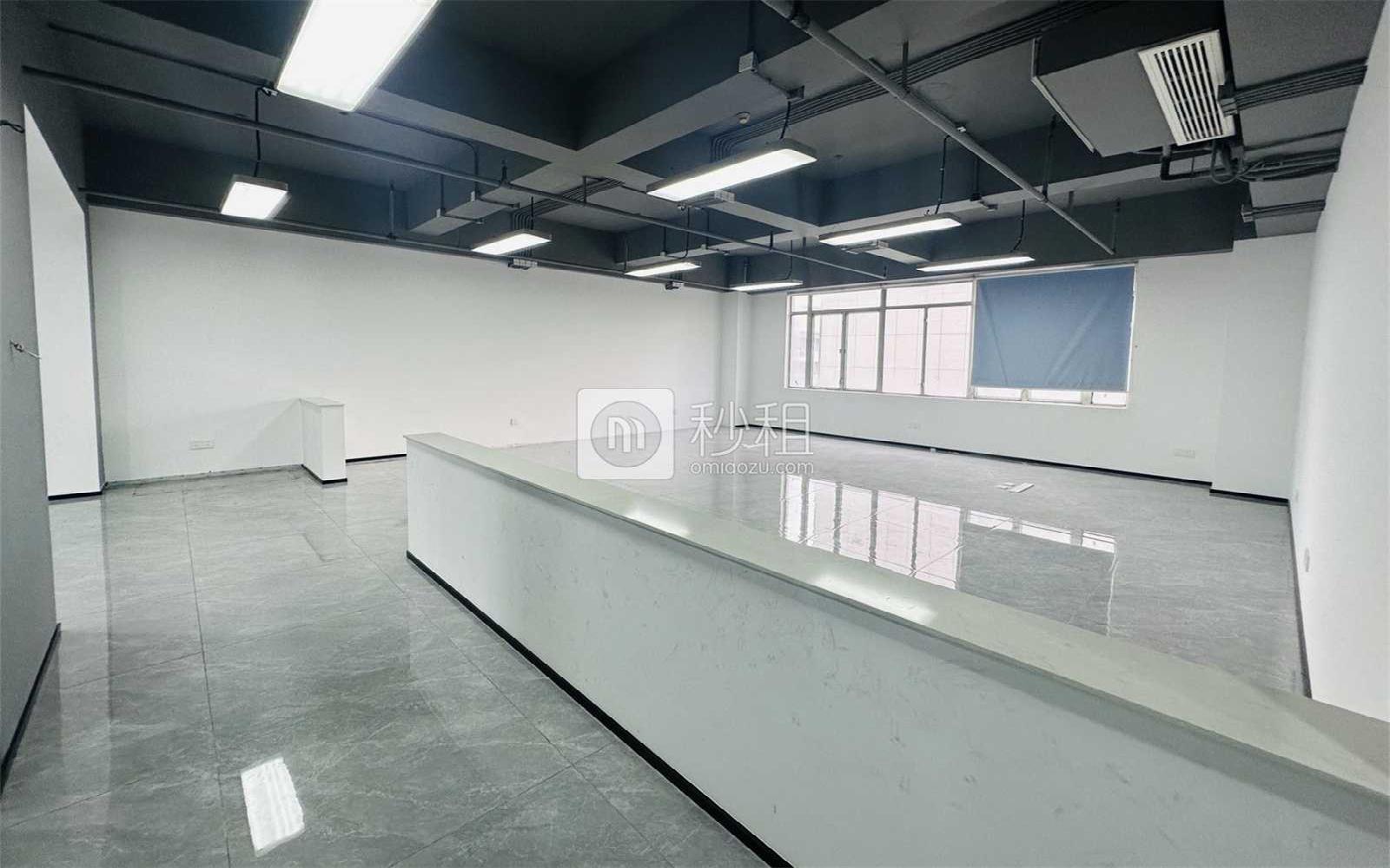 长园新材料港写字楼出租88平米简装办公室306元/m².月