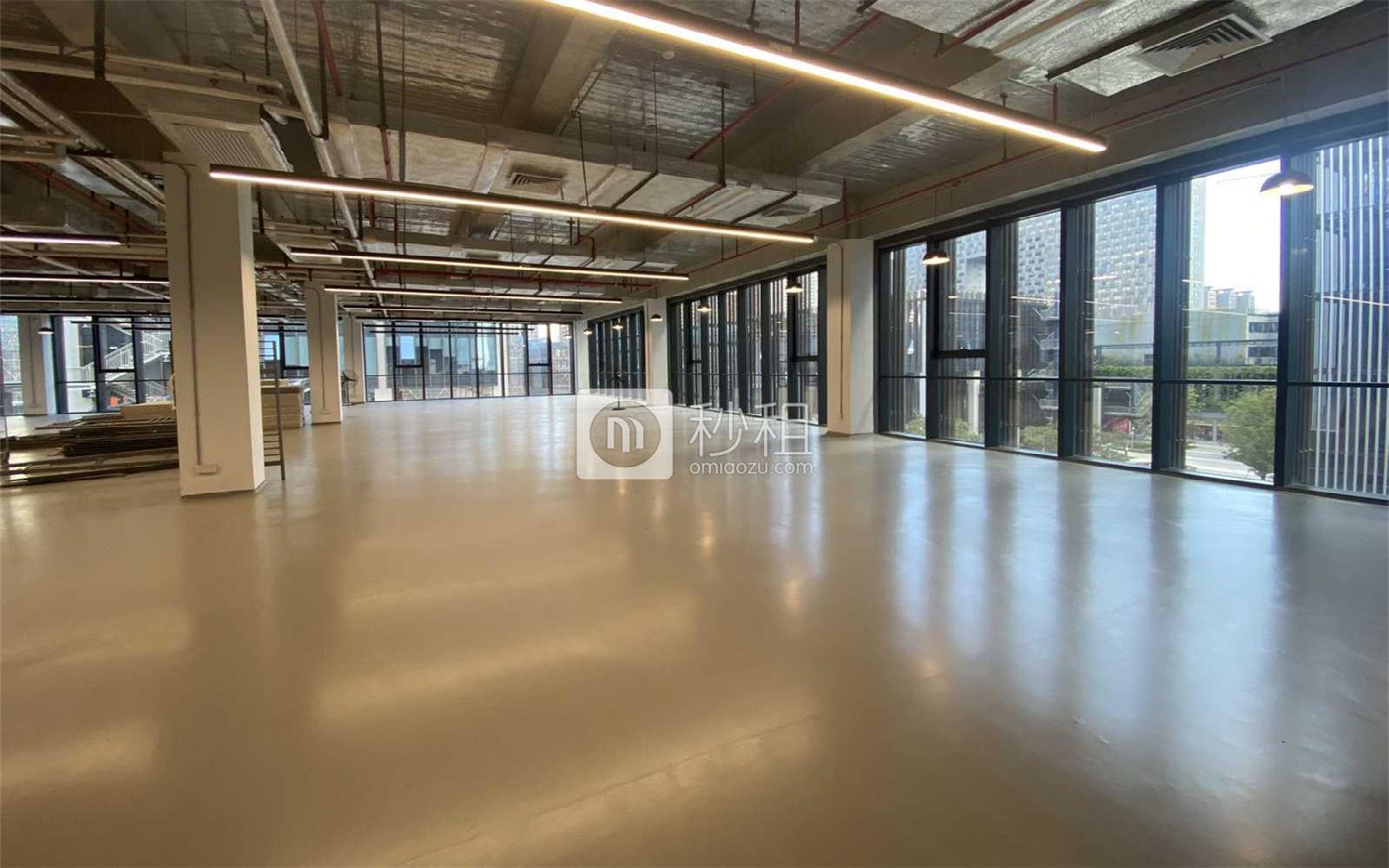 前海深港青年梦工场写字楼出租1800平米简装办公室125元/m².月