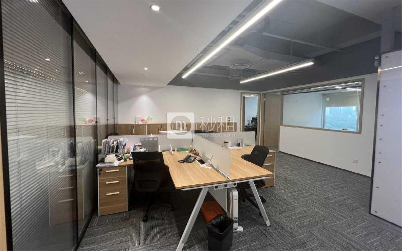 星河中心写字楼出租162.91平米精装办公室258元/m².月