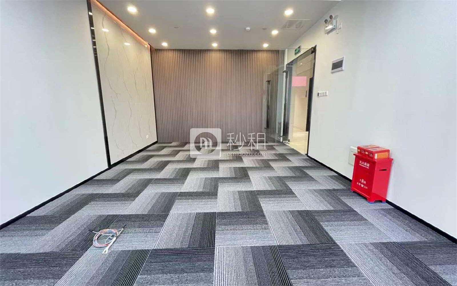 华联城市中心写字楼出租68平米精装办公室128元/m².月