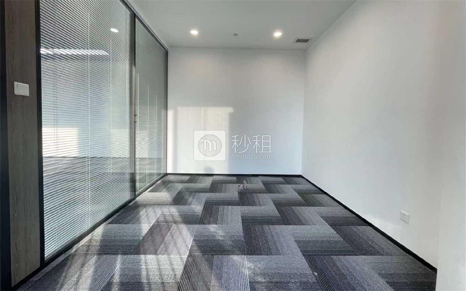 华联城市中心写字楼出租102平米精装办公室128元/m².月
