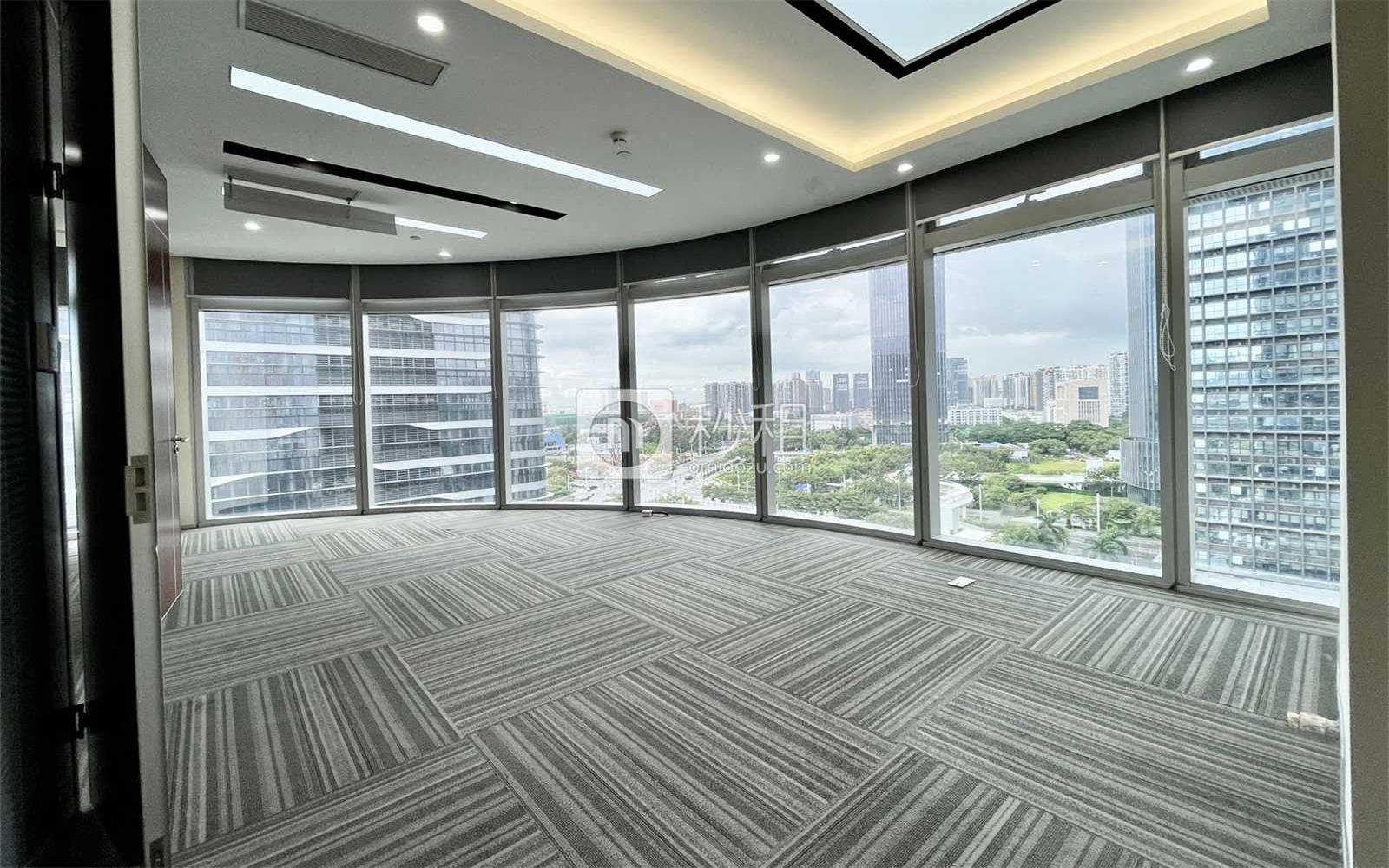 易尚中心写字楼出租328平米精装办公室130元/m².月