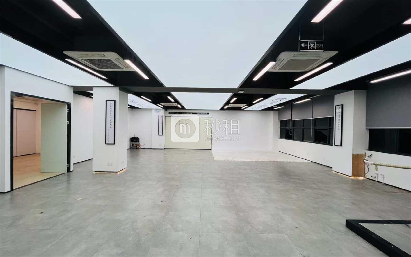 华侨城创意文化园写字楼出租374平米简装办公室108元/m².月