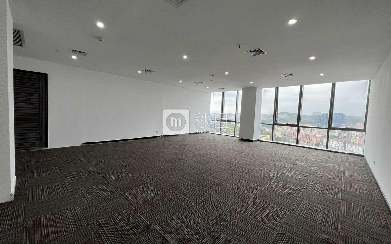 观澜湖国际大厦写字楼出租173平米简装办公室60元/m².月