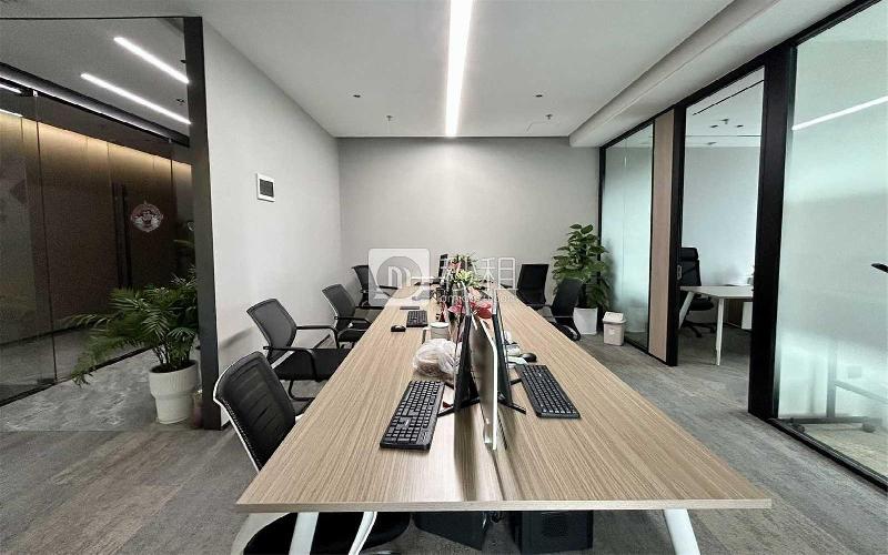   金中环商务大厦写字楼出租215平米精装办公室178元/m².月