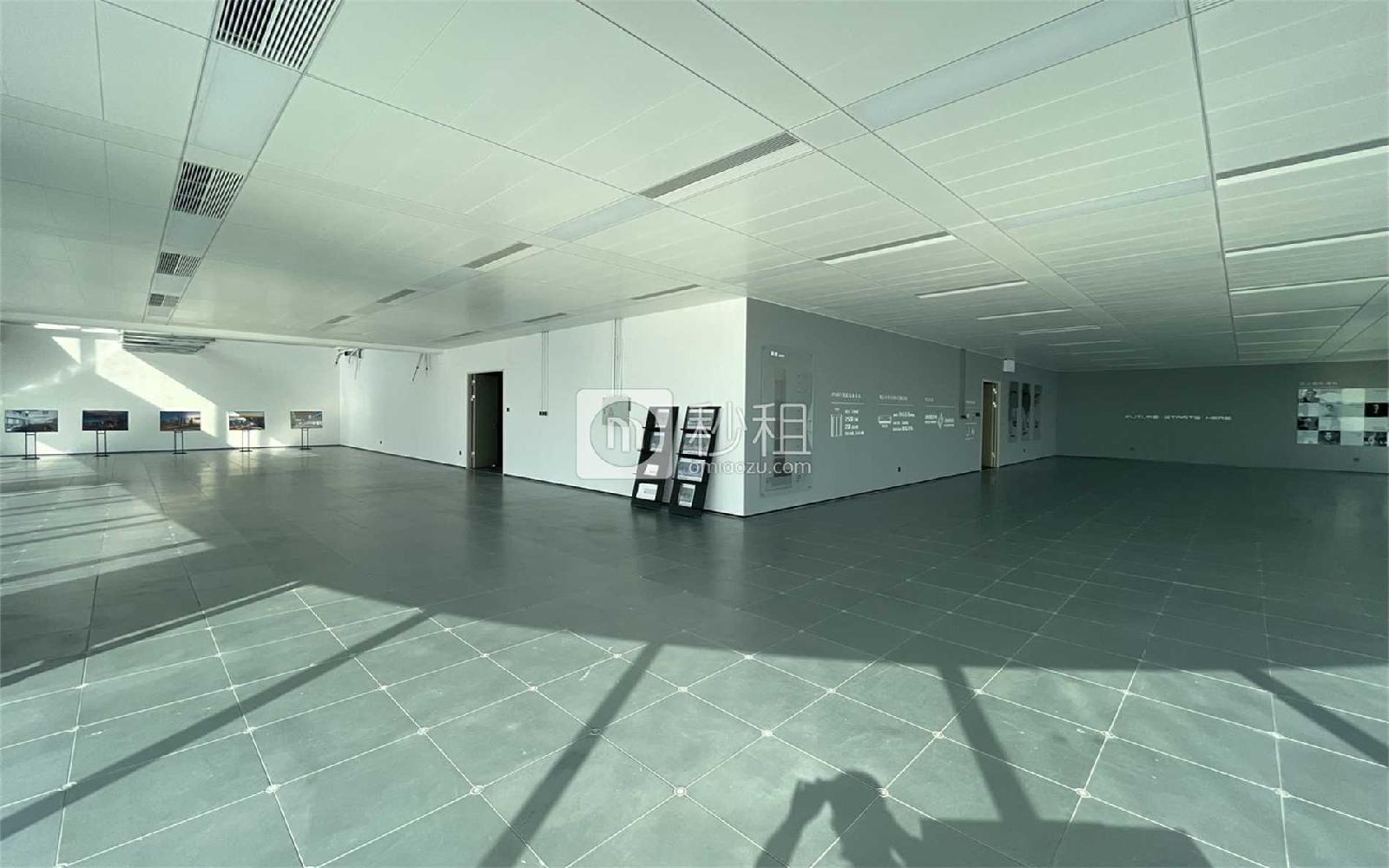 中洲湾 CFutureCity写字楼出租2200平米标准交付办公室165元/m².月