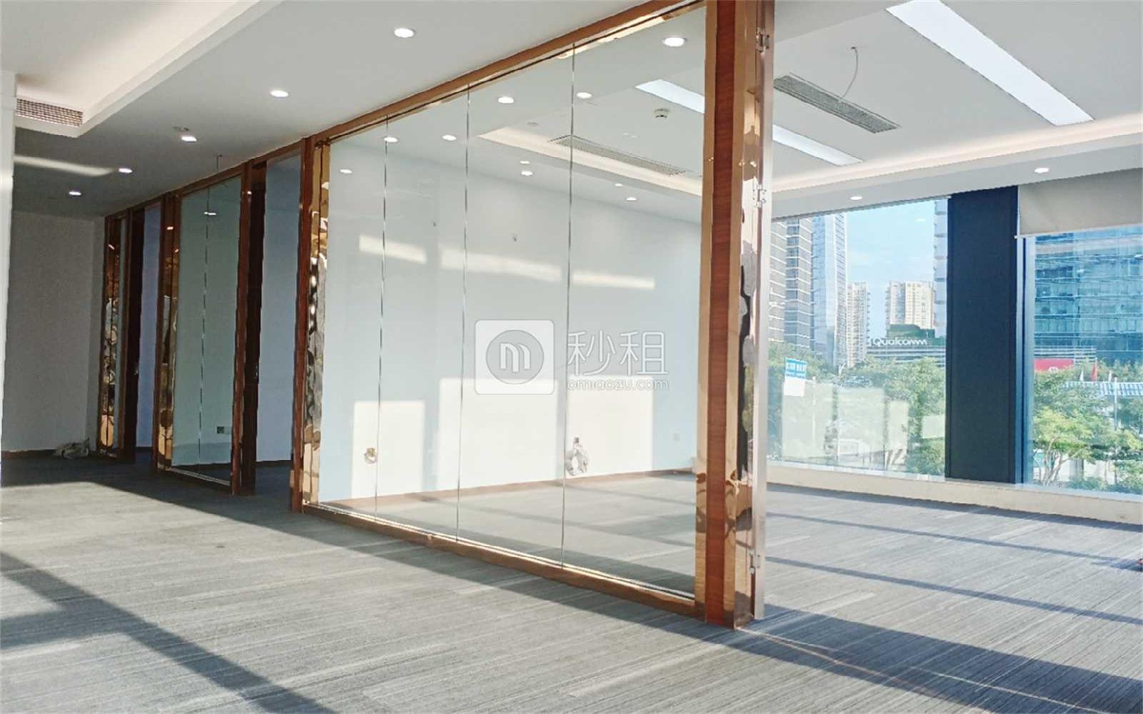 中铁南方总部大厦写字楼出租236.15平米精装办公室78元/m².月