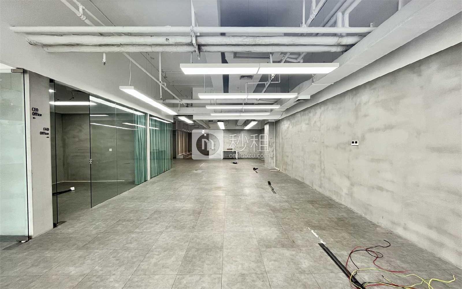 T-PARK深港影视创意园写字楼出租370平米简装办公室88元/m².月